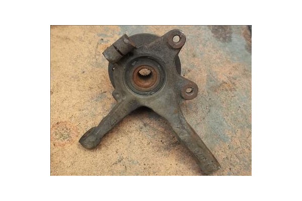 Recambio de mangueta delantero derecha para renault clio ii fase i (b/cb0) 1.2 (b/cb0f, b/cb0a, b/cb10, b/cb1k, b/cb2d, b/cb2h) 