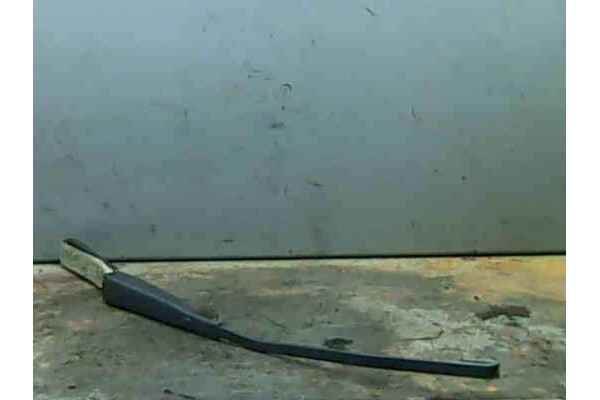 Recambio de brazo limpiaparabrisas delantero para renault kangoo i (f/kc0)(1997) d 65 1.9 (kc0e, kc02, kc0j, kc0n) referencia OE