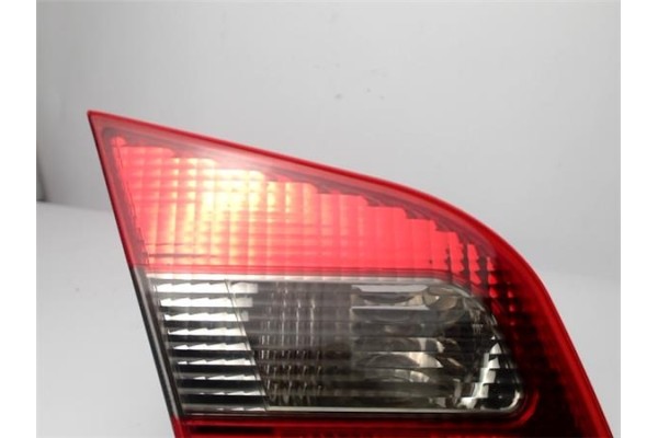 Recambio de piloto porton trasero izquierdo para mitsubishi carisma berlina 5 (da0) 1.8 16v gdi (da2a) referencia OEM IAM MR4854