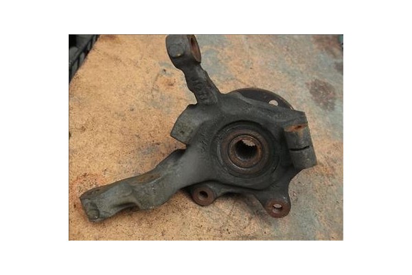 Recambio de mangueta delantero derecha para renault clio i fase i / ii (b/c57) 1.9 d (b/c/s576, b/c/s57l) referencia OEM IAM   