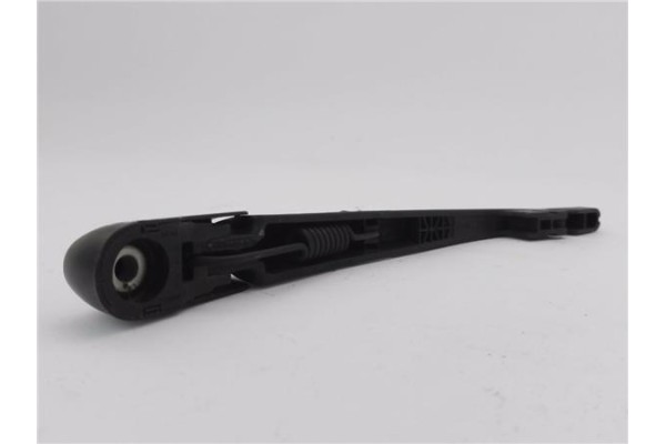 Recambio de brazo limpiaparabrisas trasero para suzuki swift iii (sg) 1.3 ddis referencia OEM IAM 3882163J00  