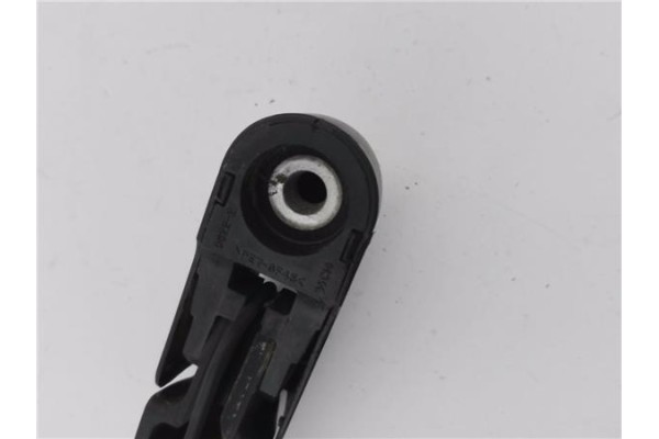 Recambio de brazo limpiaparabrisas trasero para suzuki swift iii (sg) 1.3 ddis referencia OEM IAM 3882163J00  