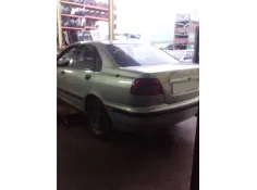 volvo s40 berlina del año 1997