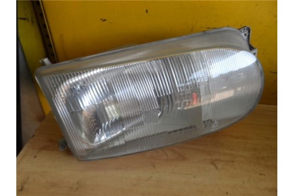 Recambio de faro delantero dcho para nissan serena (c23m)(1992) 2.3 d referencia OEM IAM   