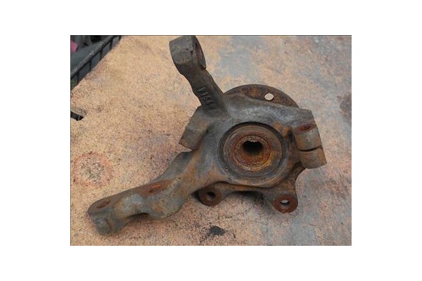 Recambio de mangueta delantero derecha para renault kangoo i (f/kc0) 1.2 (kc0a, kc0k, kc0f, kc01) referencia OEM IAM   