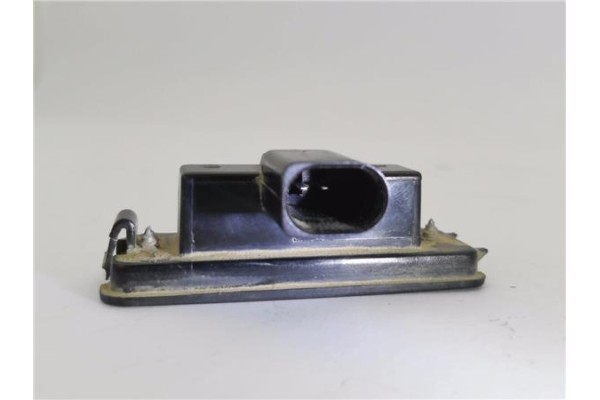 Recambio de piloto matricula para volkswagen polo iv (9n1) 1.4 16v referencia OEM IAM 1J6943021B  