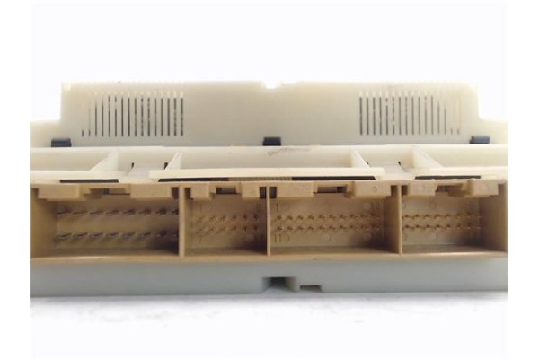 Recambio de mandos climatizador para volkswagen passat berlina (3b2) referencia OEM IAM 3B2907044A 5HB007617-03 