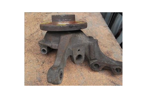 Recambio de mangueta delantero izquierda para renault megane i (ba0/1_) 1.6 i (ba0l) referencia OEM IAM   