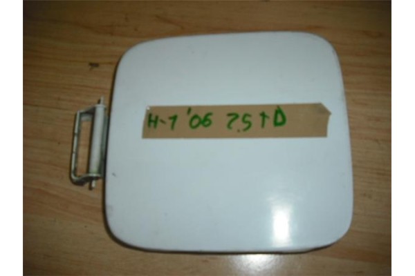 Recambio de tapa exterior combustible para hyundai h-1 van 2.5 furgón 2 puertas traseras referencia OEM IAM 695104A002  