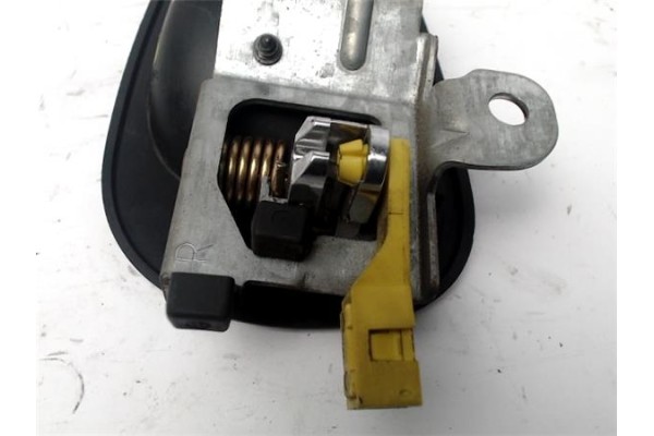 Recambio de manilla int. puerta trasero derecha para mitsubishi carisma berlina 5 (da0) 1.8 16v gdi (da2a) referencia OEM IAM MR