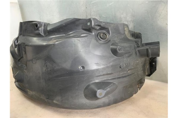 Recambio de protector pase rueda delantero izquierdo para land rover range rover sport 2.7 v6 td s referencia OEM IAM CLF500033 