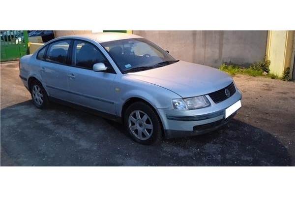 volkswagen passat berlina (3b2) del año 1999