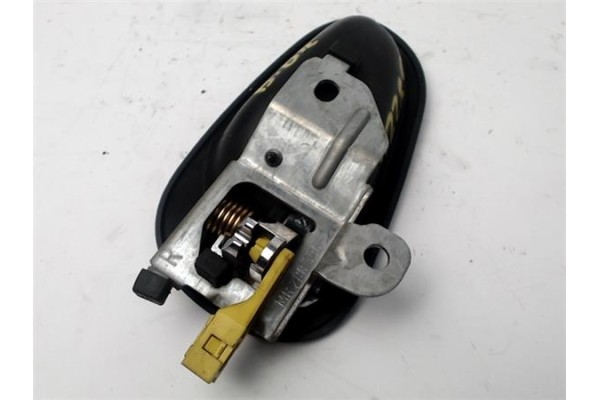 Recambio de manilla int. puerta delantero derecha para mitsubishi carisma berlina 5 (da0) 1.8 16v gdi (da2a) referencia OEM IAM 