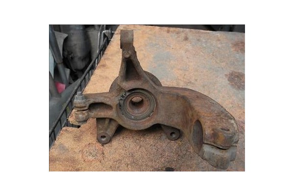 Recambio de mangueta delantero izquierda para renault scenic ii (jm) 2.0 (jm05, jm1n) referencia OEM IAM   