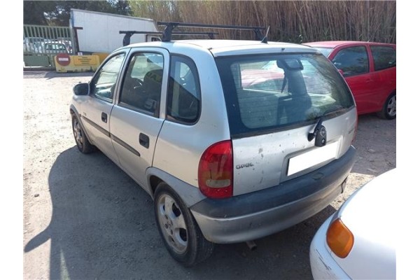 opel corsa b del año 1999