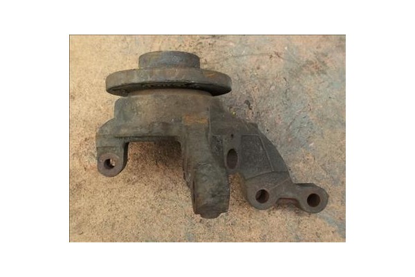 Recambio de mangueta delantero izquierda para renault megane i (ba0/1_) 1.9 dti (ba08, ba0n) referencia OEM IAM   