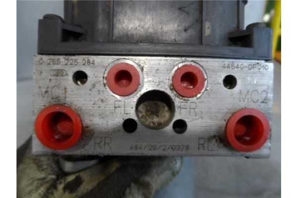 Recambio de nucleo abs para toyota corolla verso (e12) 2.0 d4d referencia OEM IAM 445400F010 0265225284 