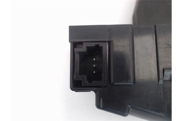 Recambio de cierre electromagnetico porton para peugeot 207 1.4 confort referencia OEM IAM 9671153780  