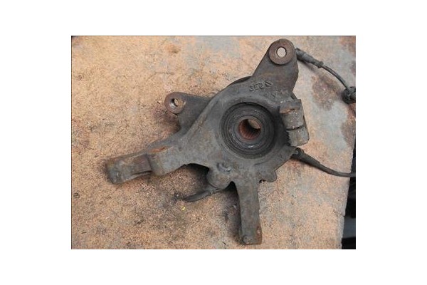 Recambio de mangueta delantero izquierda para renault scenic i (ja...) 1.9 dti (ja0n) referencia OEM IAM   