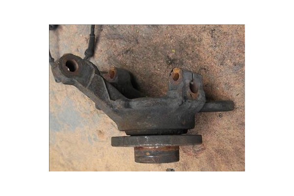 Recambio de mangueta delantero izquierda para renault scenic i (ja...) 1.9 dti (ja0n) referencia OEM IAM   