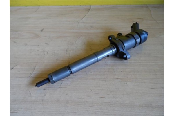 Recambio de inyector para peugeot 407 sw (2004) 2.0 hdi 135 referencia OEM IAM  0445110239 