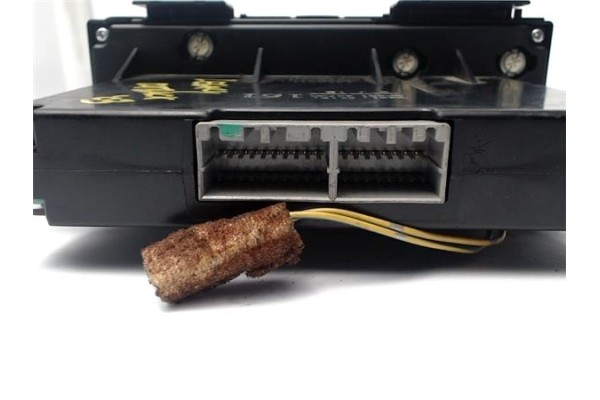 Recambio de mandos calefaccion / a.a. para subaru legacy combi/ outback (b13/bp) 2.0 d limited sw referencia OEM IAM 72311AE161 