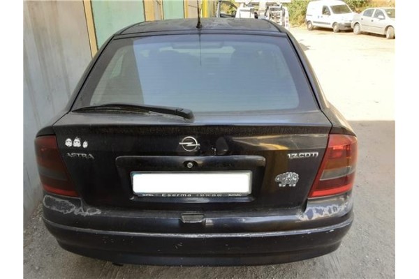 opel astra g berlina del año 2003