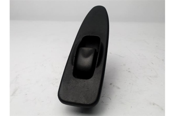 Recambio de mando elevalunas para mitsubishi carisma berlina 5 (da0) 1.8 16v gdi (da2a) referencia OEM IAM MR792851  