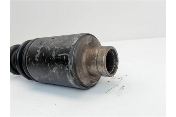 Recambio de palier delantero derecho para renault clio i fase i / ii (b/c57) 1.9 d (b/c/s576, b/c/s57l) referencia OEM IAM   