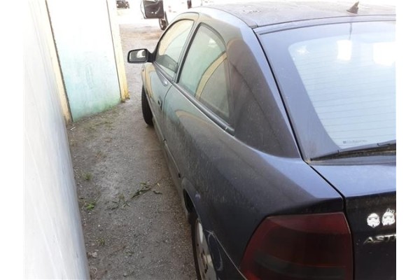opel astra g berlina del año 2003