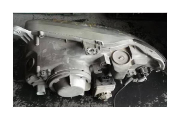 Recambio de faro delantero dcho para kia sephia ii 1.5 referencia OEM IAM 0K2AC51030A 0K2AC510 