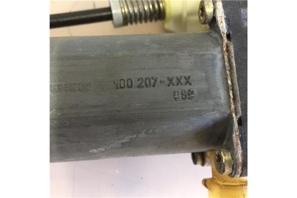 Recambio de elevalunas electrico trasero izquierdo para toyota avensis berlina (t 22)(1998) 2.0 vvt-i referencia OEM IAM 100207X