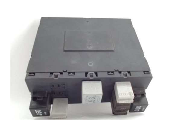 Recambio de caja fusibles/rele para audi a3 (8p)(2003) 2.0 tdi ambiente (dpf) (125kw) [2,0 ltr. - 125 kw 16v tdi] referencia OEM