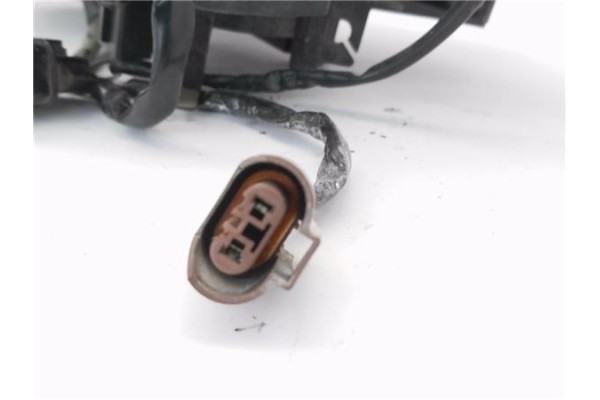 Recambio de faro delantero dcho para mitsubishi outlander (cw0) 2.0 di-d intense referencia OEM IAM 8301A160  