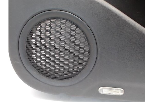 Recambio de guarnecido puerta delantero derecha para renault grand scénic ii (jm0/1_) 1.9 dci (jm14) referencia OEM IAM 82007935