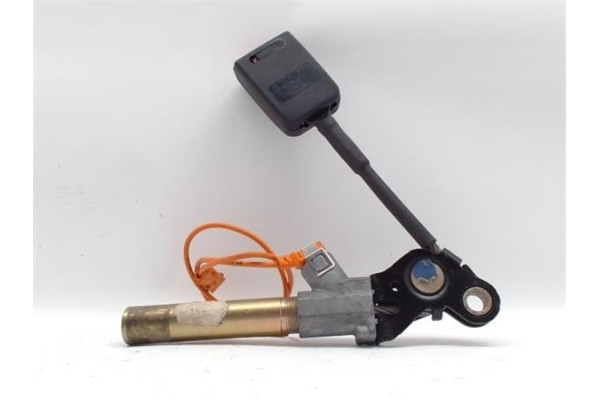 Recambio de enganche cinturon para citroen xsara berlina 1.6i sx referencia OEM IAM 542270000A  