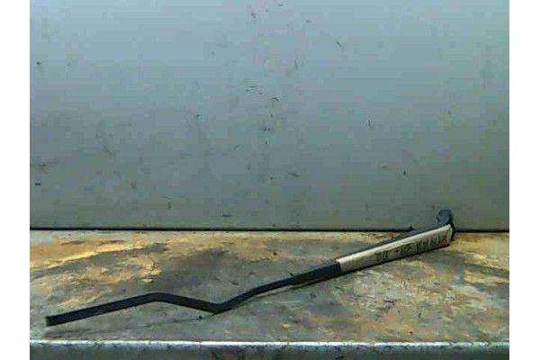 Recambio de brazo limpiaparabrisas delantero para citroen xsara berlina (1997) 2.0 hdi 90 referencia OEM IAM   