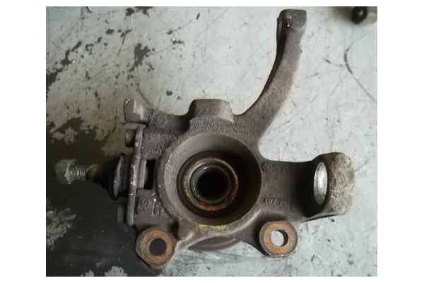 Recambio de mangueta delantero izquierda para volkswagen transporter iv autobús (70xb, 70xc, 7db, 7dw) 1.9 td referencia OEM IAM