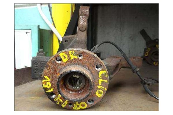 Recambio de mangueta delantero derecha para renault clio iii 1.4 16v referencia OEM IAM   
