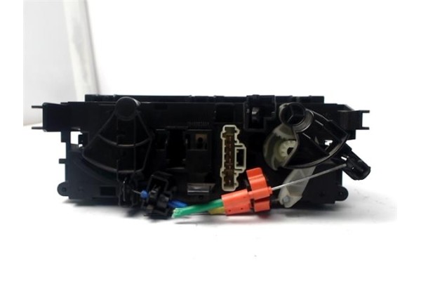Recambio de mandos calefaccion / a.a. para peugeot 207 1.4 sport referencia OEM IAM N102080FA 6991004 