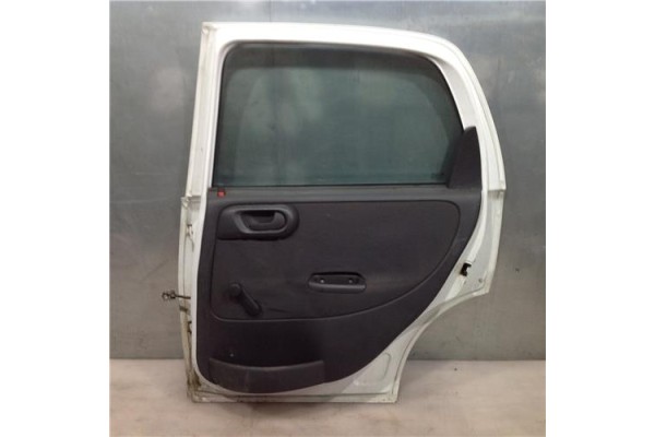 Recambio de puerta trasero derecha para opel corsa c 1.7 club referencia OEM IAM 13114689  