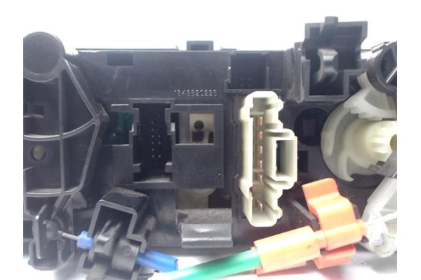Recambio de mandos calefaccion / a.a. para peugeot 207 1.4 sport referencia OEM IAM N102080FA 6991004 