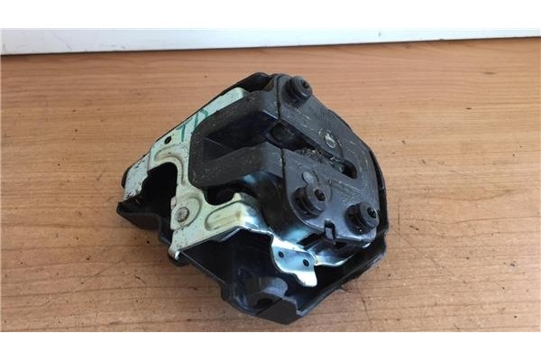 Recambio de cierre electromagnetico trasero derecho para kia carnival 2.9 crdi vgt active referencia OEM IAM   