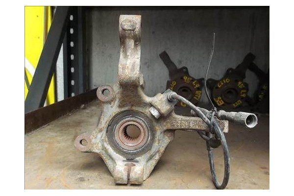 Recambio de mangueta delantero derecha para renault megane i (ba0/1_) 1.9 dci (ba05, ba1f) referencia OEM IAM   