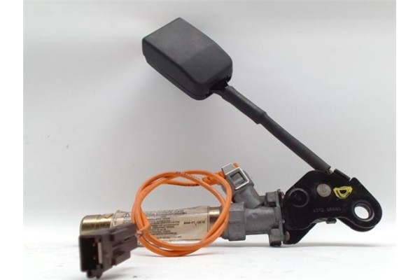 Recambio de enganche cinturon para citroen berlingo 2.0 hdi leader referencia OEM IAM 6471231  