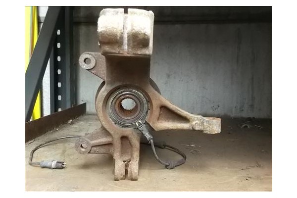 Recambio de mangueta delantero derecha para renault scenic ii (jm) 2.0 (jm05, jm1n) referencia OEM IAM   