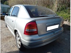 opel astra g berlina del año 2000