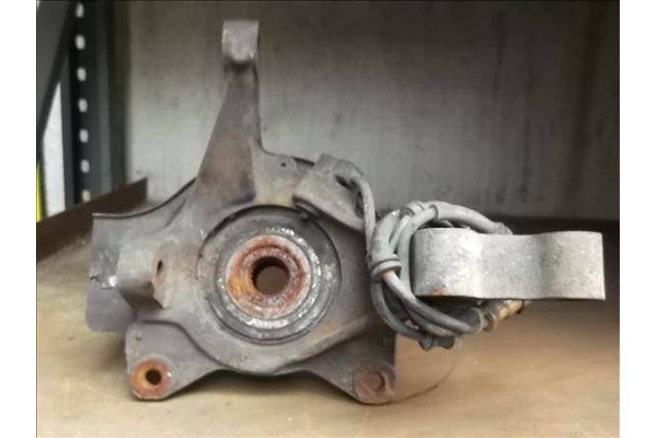 Recambio de mangueta delantero izquierda para renault safrane (b54) 2.5 dt referencia OEM IAM   