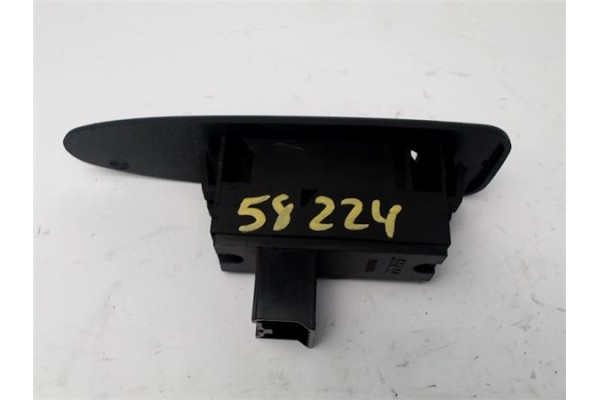 Recambio de mando elevalunas para mitsubishi carisma berlina 5 (da0) 1.8 16v gdi (da2a) referencia OEM IAM MR792845  