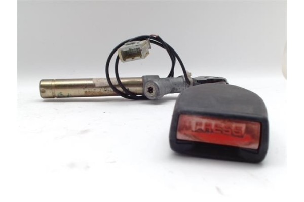 Recambio de enganche cinturon para renault clio ii fase ii (b/cb0) 1.2 initiale referencia OEM IAM   